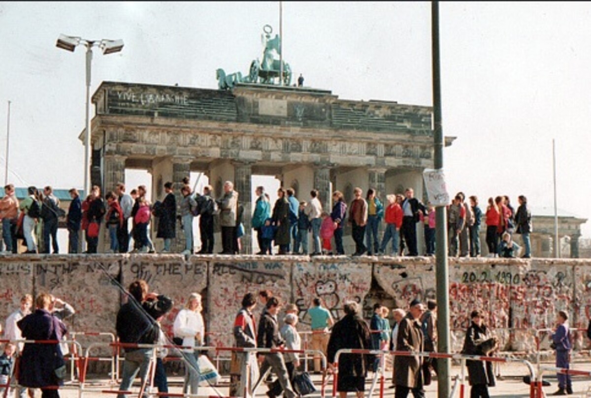 25 Jaar na de Val van de Muur - Bureau Buitenland